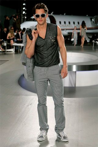 Chanel Resort 08 Look 205
