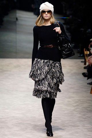 Burberry F/W 06 Look 82