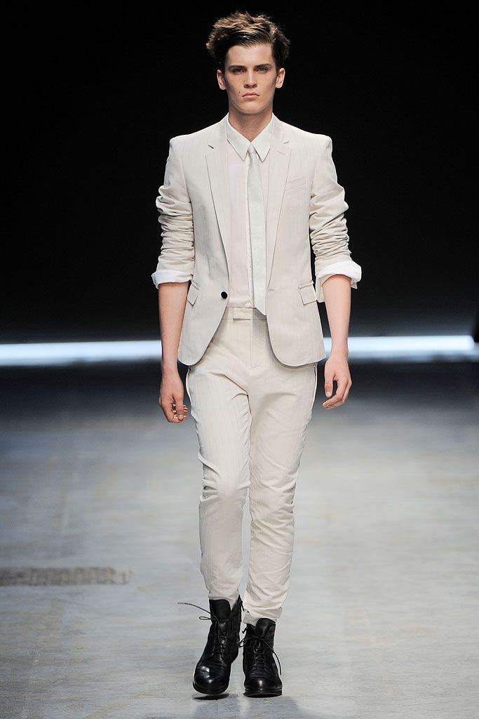 Costume National S/S 10 Menswear Look 19