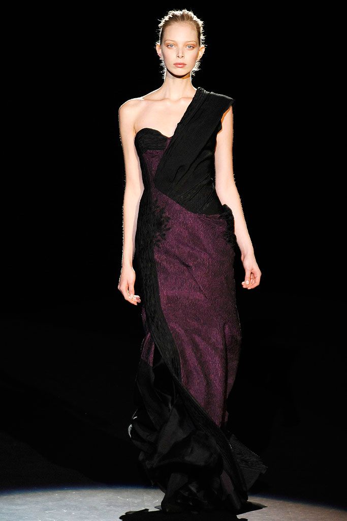 Carolina Herrera F/W 09 Look 157