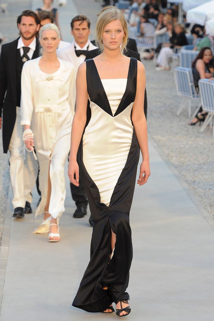 Chanel Resort 12 Look 395