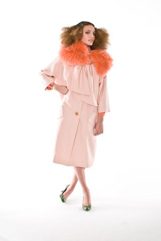 fur-collar cape coat