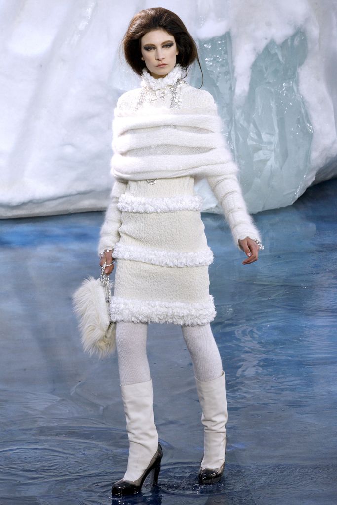 Chanel F/W 10 Look 481