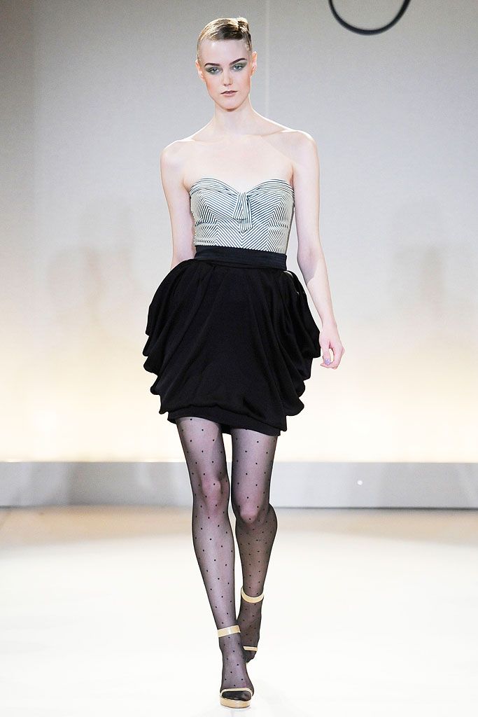 Collette Dinnigan S/S 10 Look 19