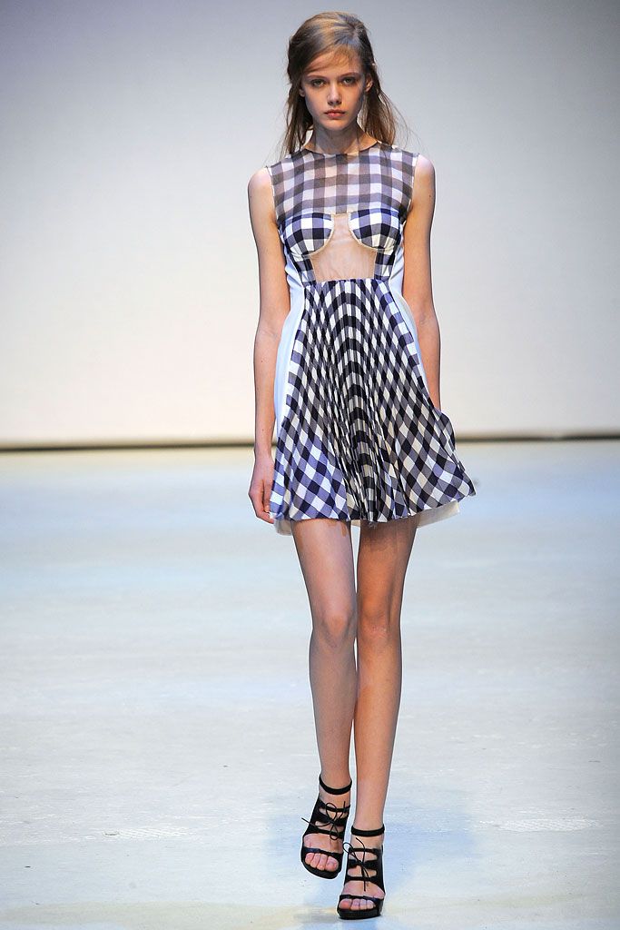 Christopher Kane S/S 10 Look 50