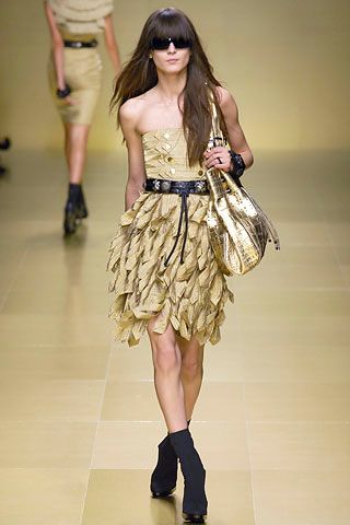 Burberry S/S 08 Look 112