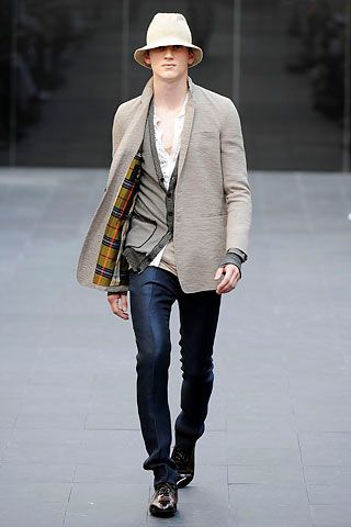 Burberry S/S 09 Menswear Look 57