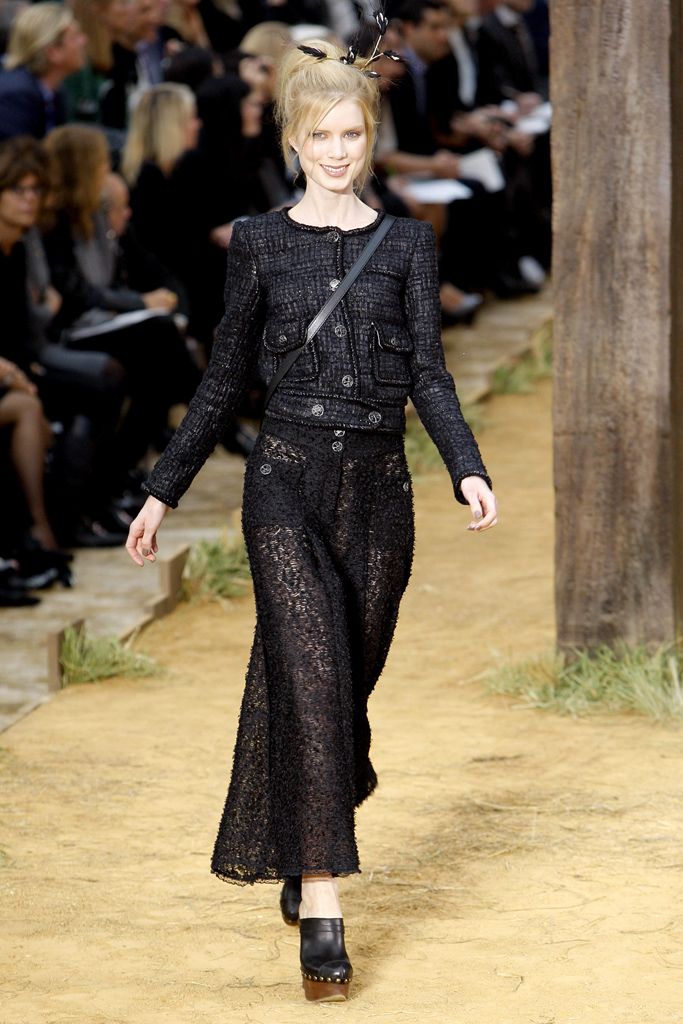 Chanel S/S 10 Look 196