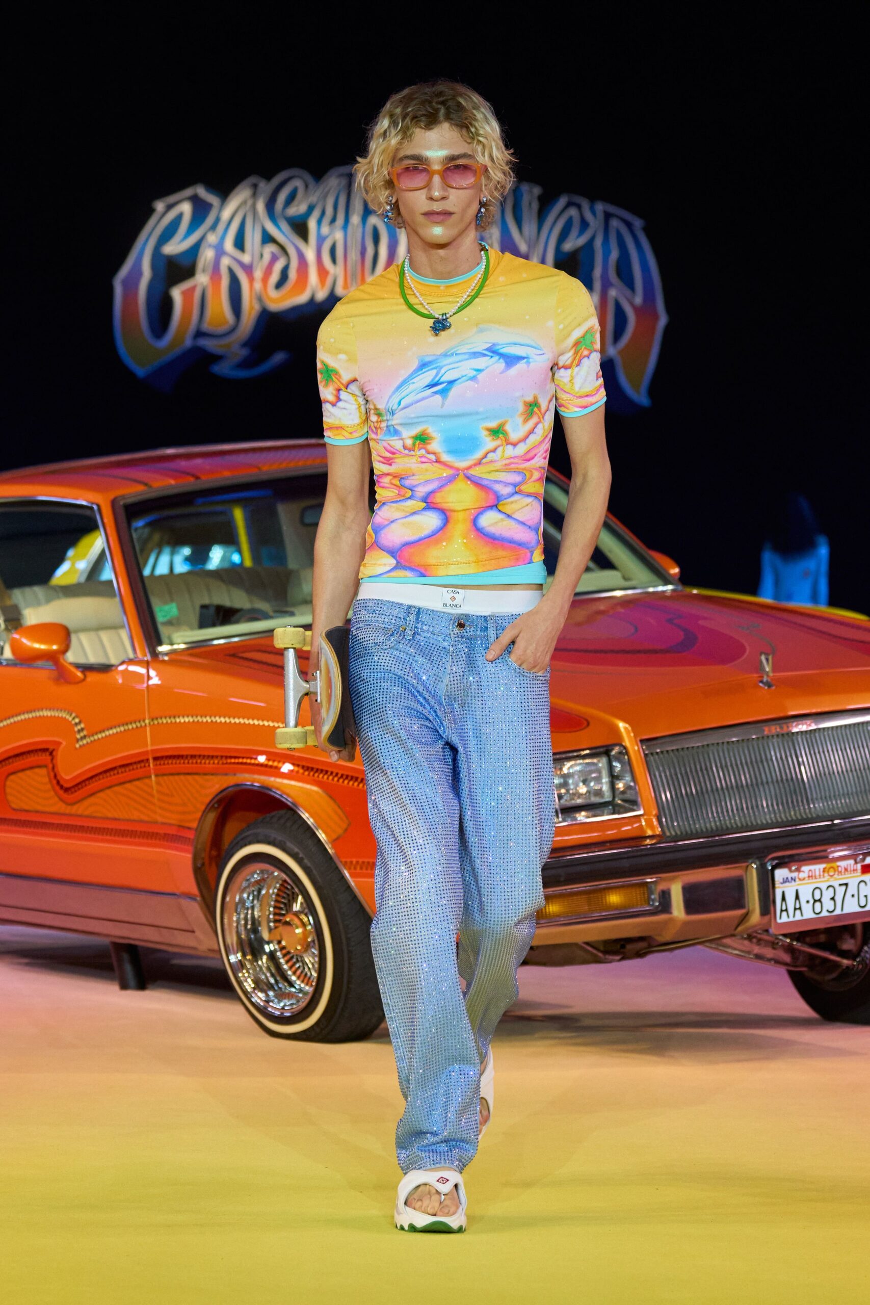 colorful printed t-shirt with jeans