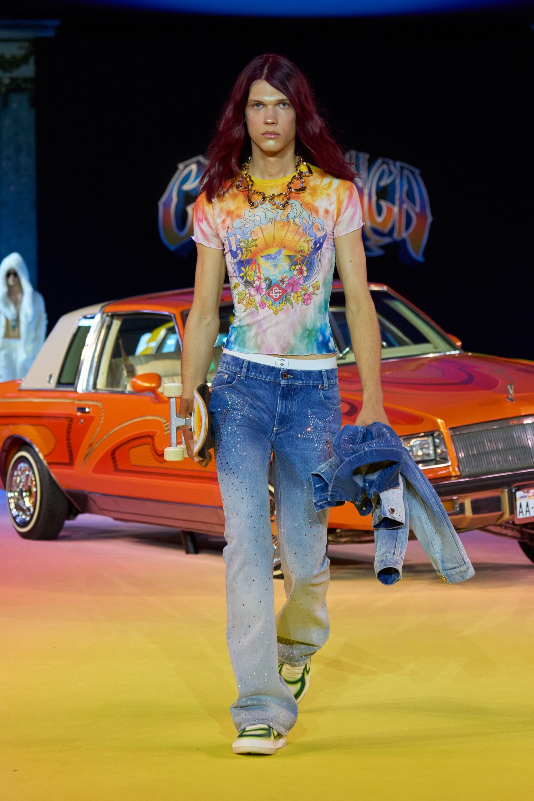 multi-colored t-shirt with jeans