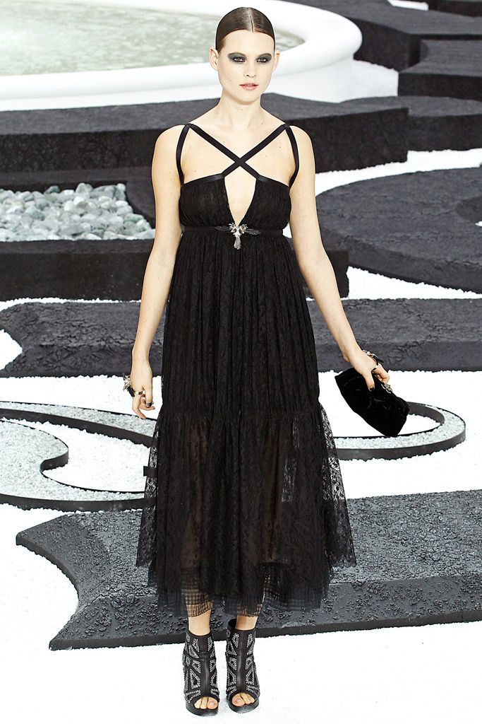 Chanel S/S 11 Look 294