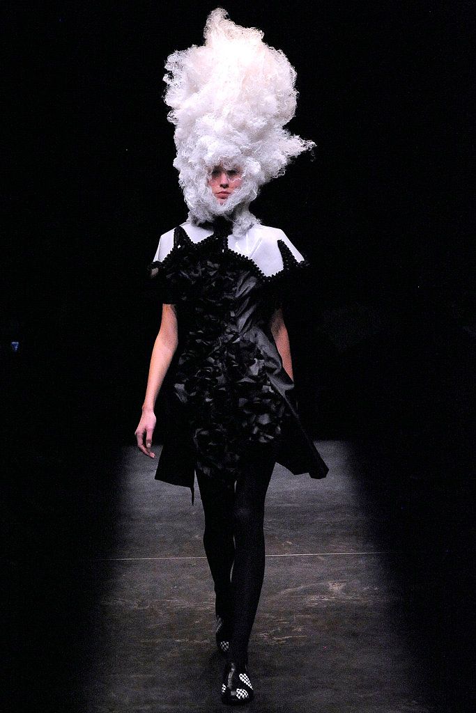 Comme des Garçons S/S 09 Look 208