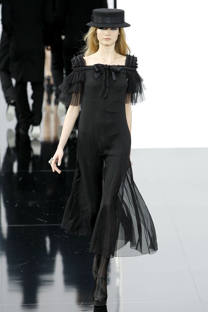 Chanel F/W 09 Look 315