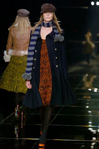 Burberry F/W 05 Look 10