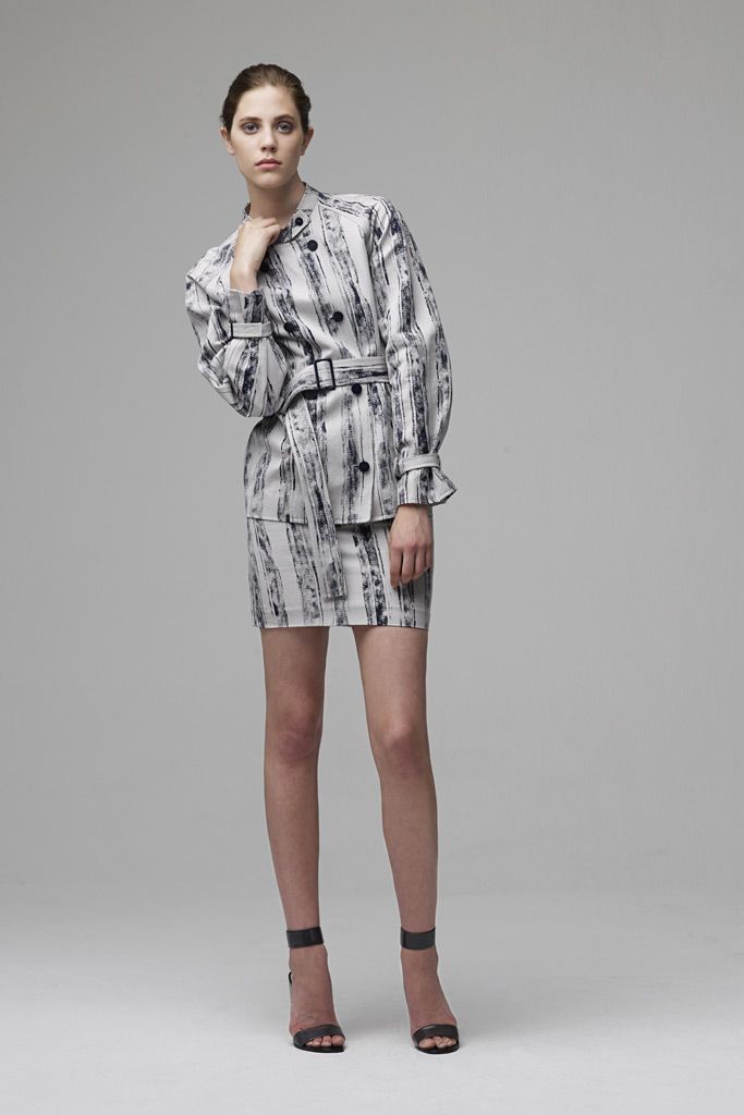 white unknown long-sleeve high-neck tailored printed belted jacket