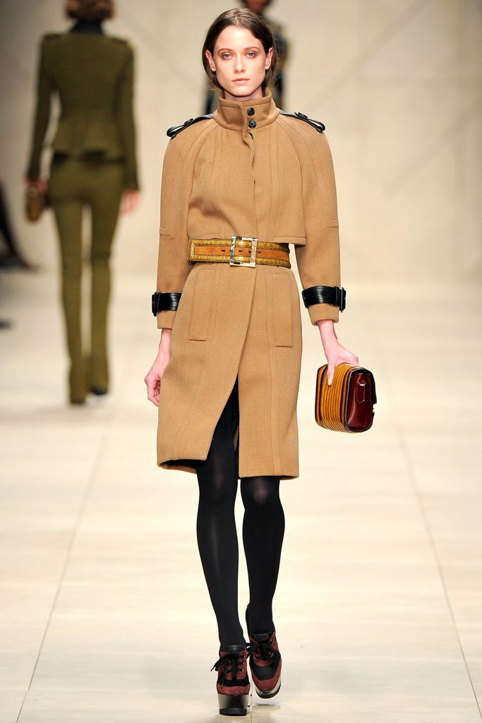 Burberry F/W 11 Look 132