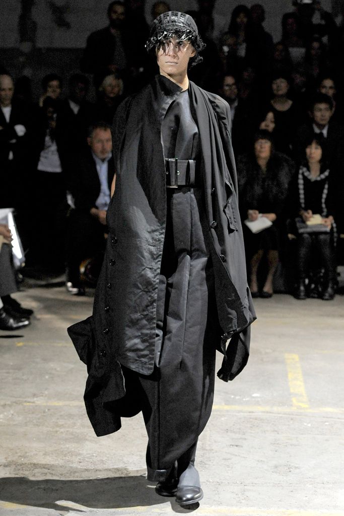 Comme des Garçons S/S 11 Look 15