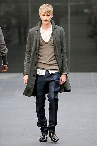 Burberry S/S 09 Menswear Look 73