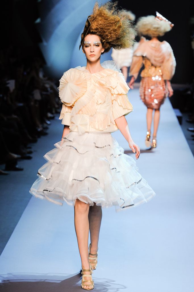 Christian Dior F/W 11 Couture Look 92