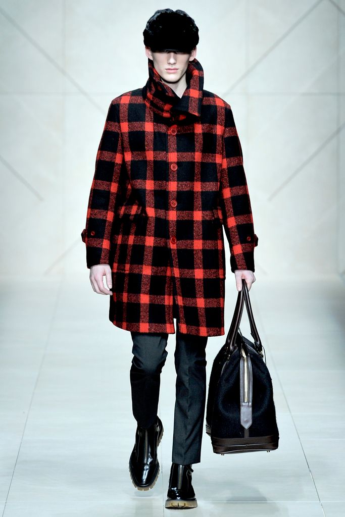 Burberry F/W 11 Menswear Look 1
