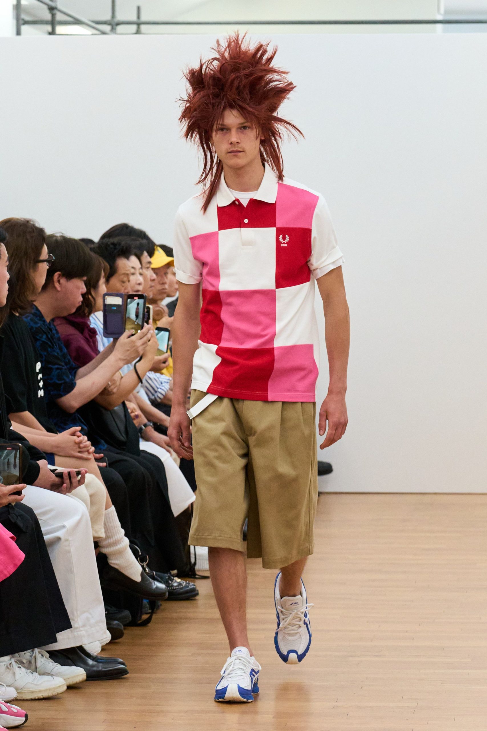 color-blocked shirt with shorts