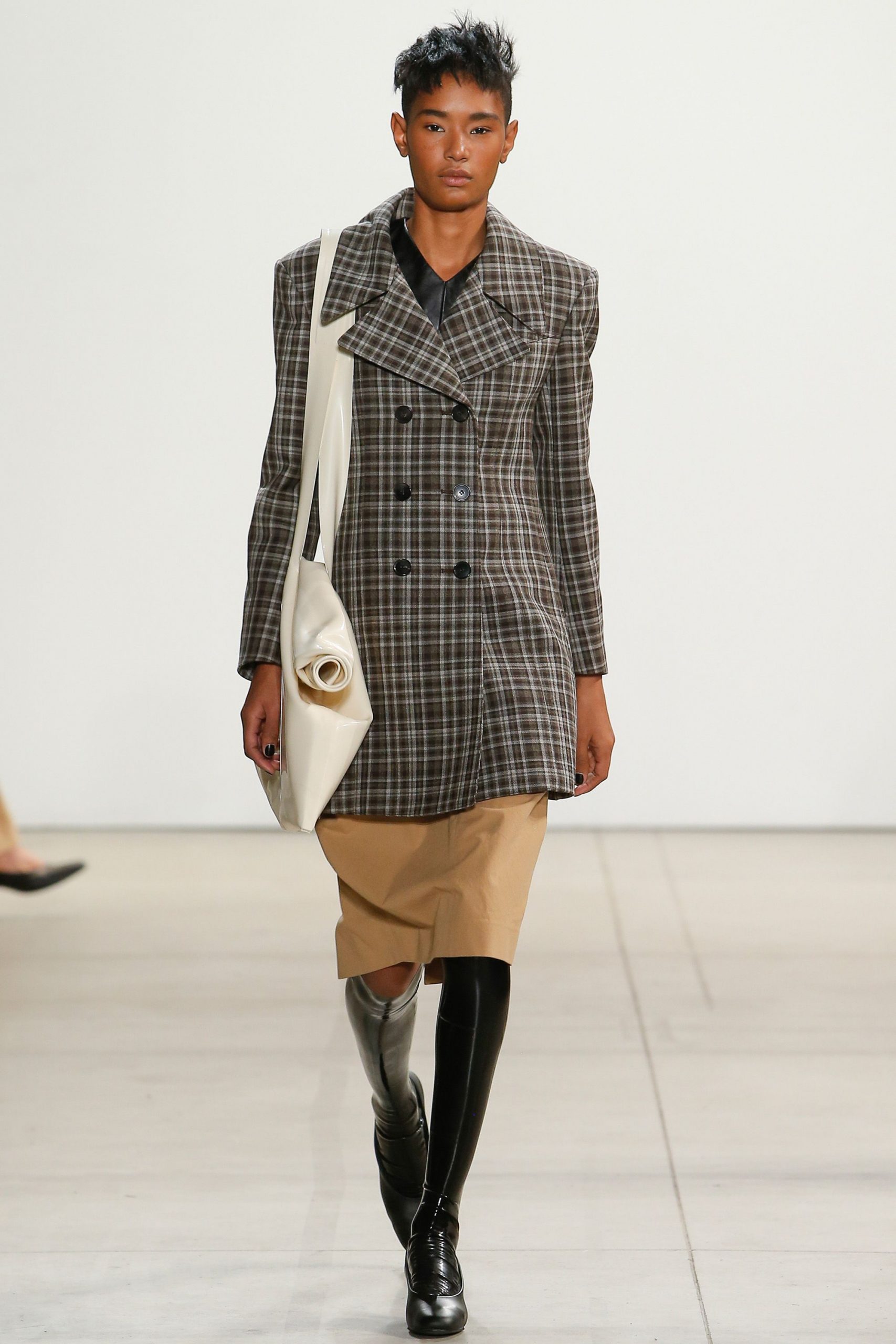 Creatures of the Wind F/W 17 Look 52