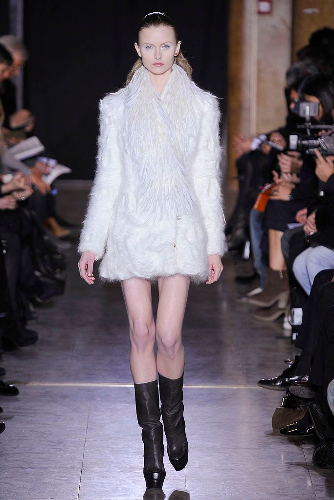 Costume National F/W 10 Look 31
