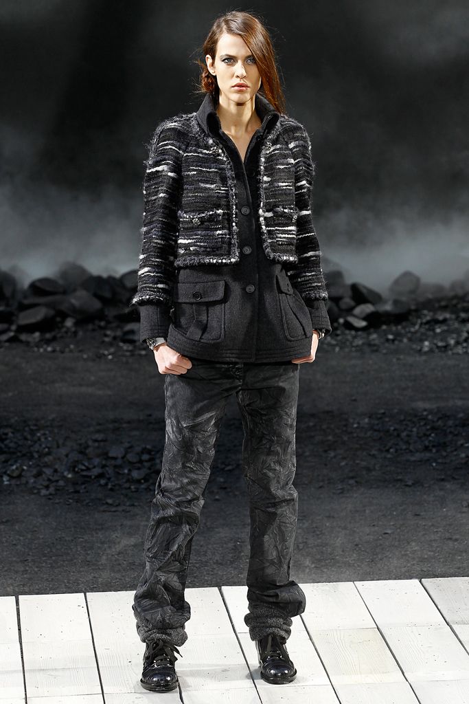 Chanel F/W 11 Look 50