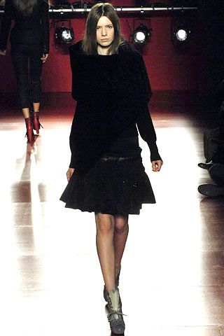Daks by Giles Deacon F/W 07 Look 5