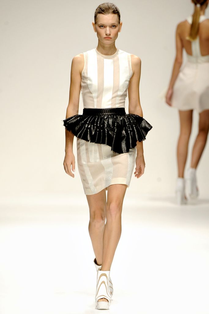 David Koma S/S 11 Look 7