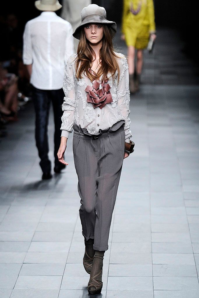 Burberry S/S 09 Look 176