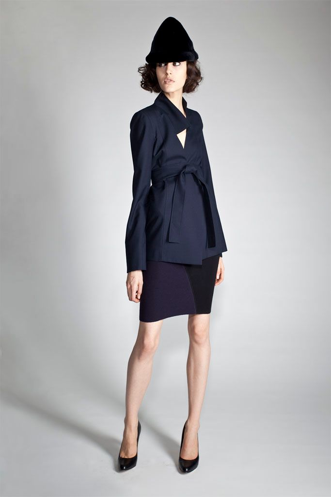 black unknown long-sleeve collared tailored belted blazer