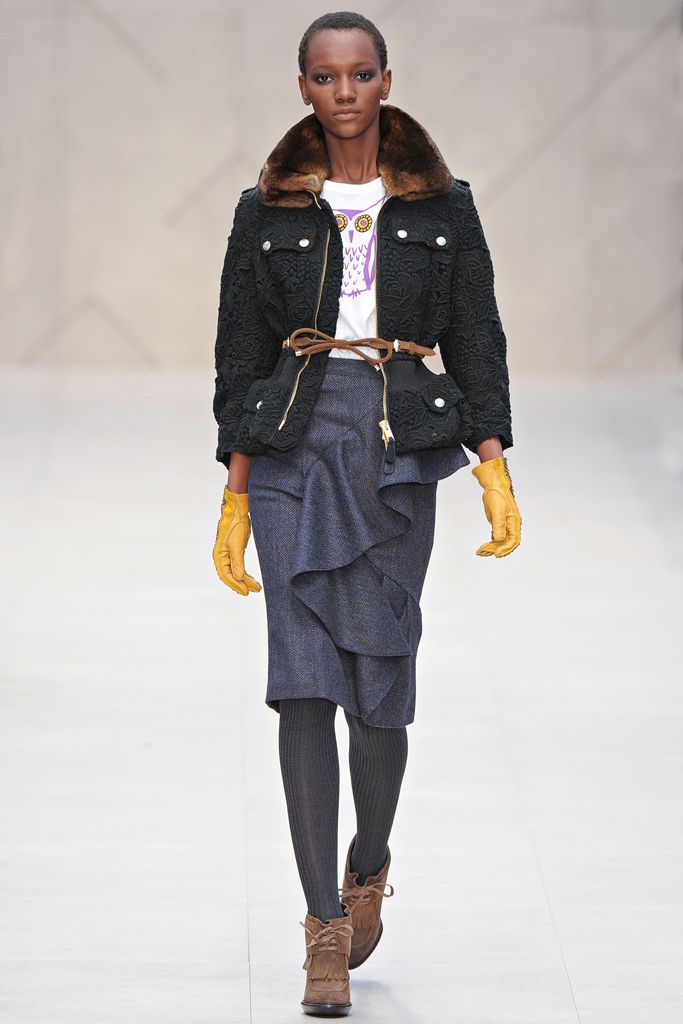 Burberry F/W 12 Look 143