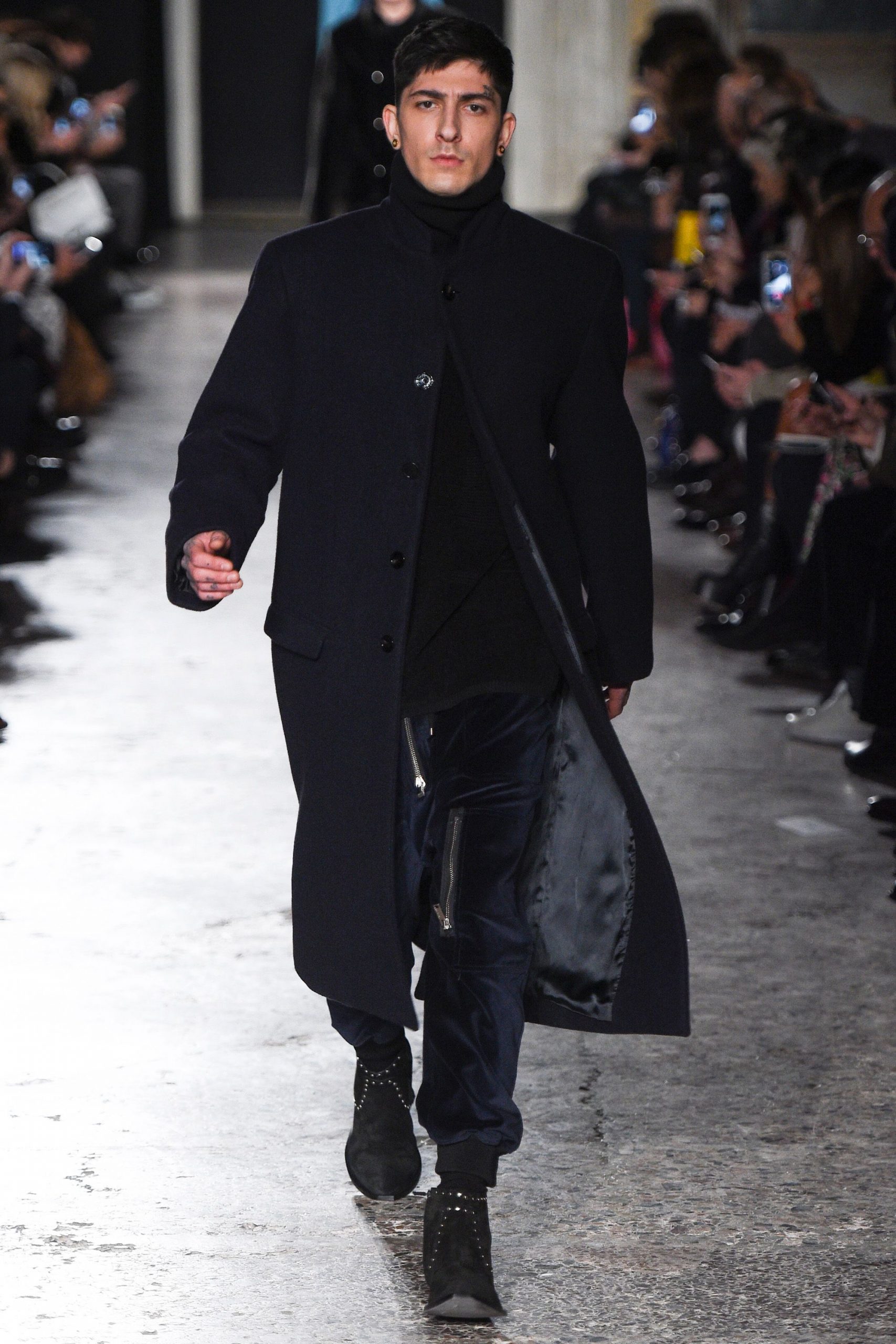 Costume National F/W 16 Menswear Look 165
