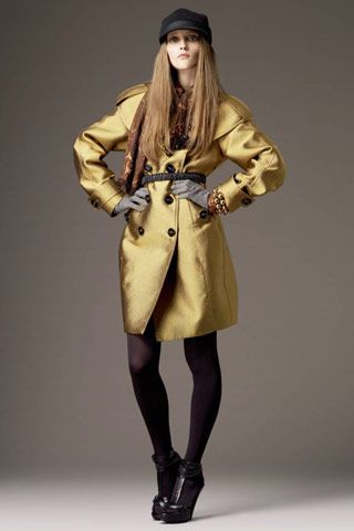 Burberry F/W 08 Look 32