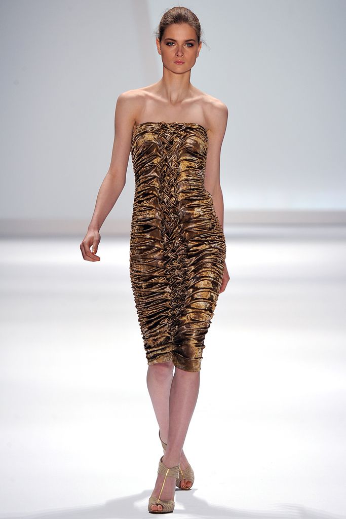 Carlos Miele F/W 11 Look 104