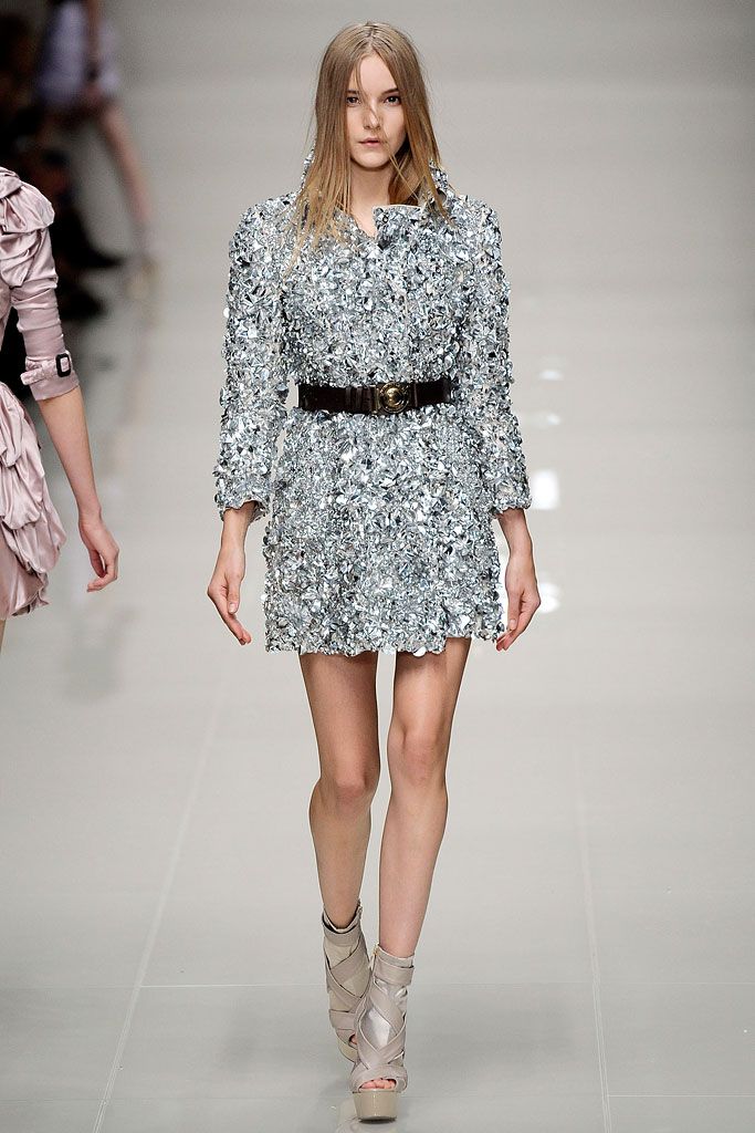 Burberry S/S 10 Look 195