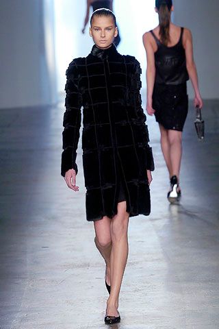 Calvin Klein Collection F/W 05 Look 29
