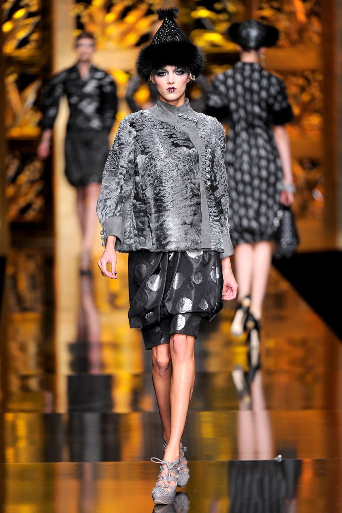 Christian Dior F/W 09 Look 21