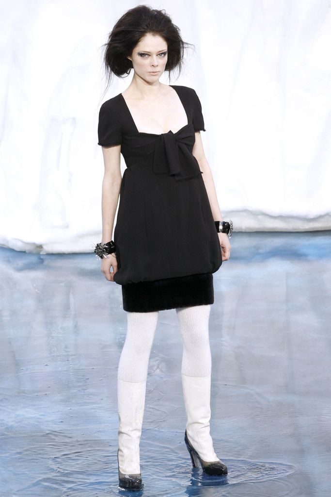 Chanel F/W 10 Look 379