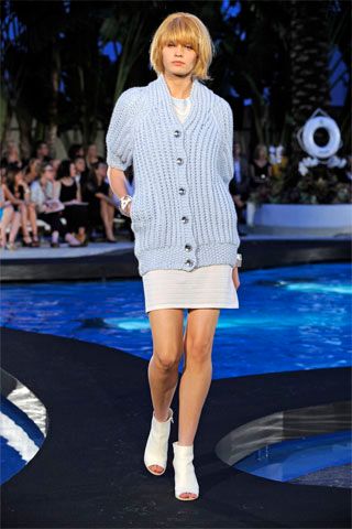 Chanel Resort 09 Look 142
