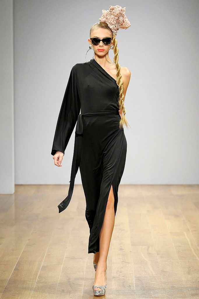 Danielle Scutt S/S 09 Look 21