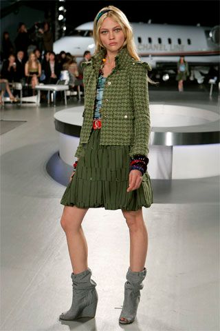 Chanel Resort 08 Look 116