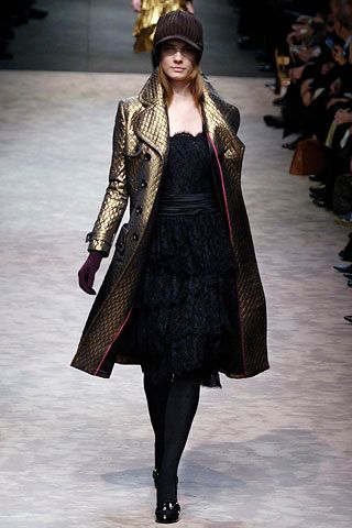 Burberry F/W 06 Look 227