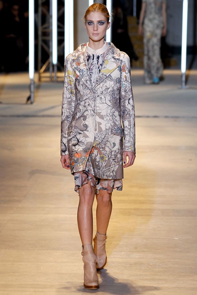 Cacharel F/W 11 Look 30