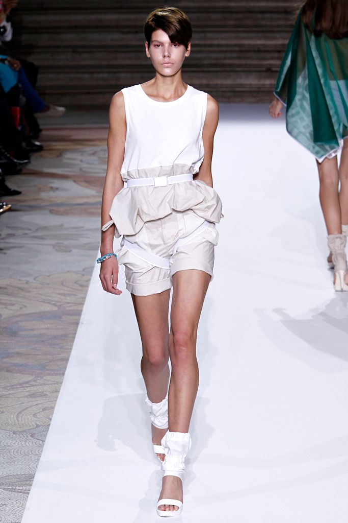 Commuun S/S 11 Look 18