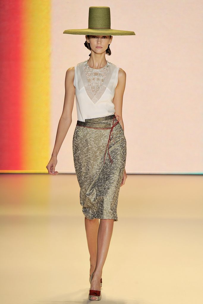 Carolina Herrera S/S 11 Look 70