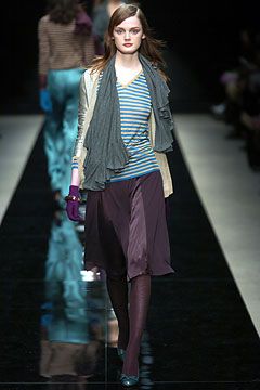 Burberry F/W 04 Look 137