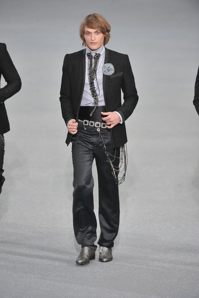Chanel S/S 09 Look 426