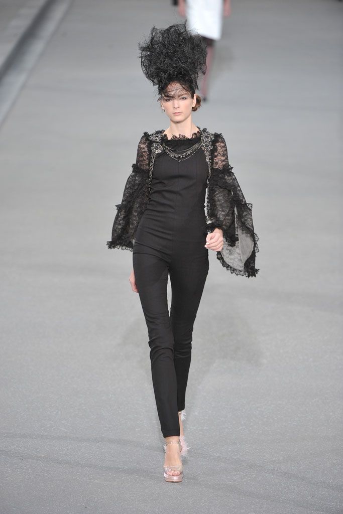 Chanel S/S 09 Look 345